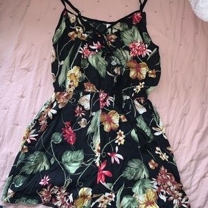V neck floral romper